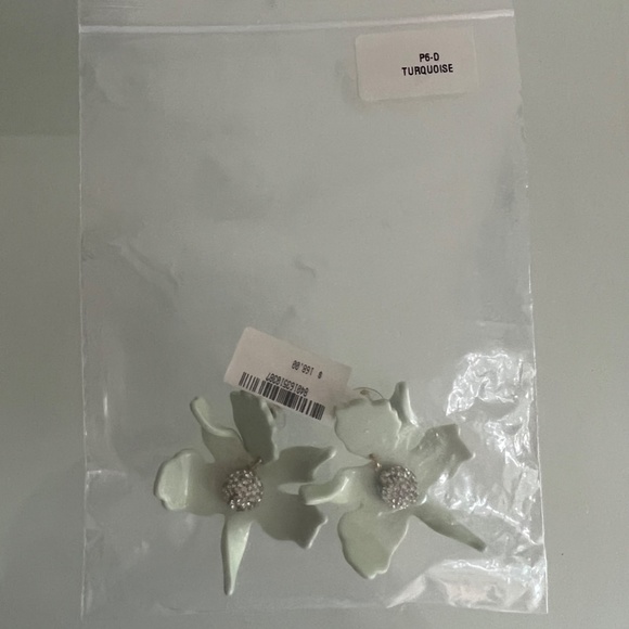 LELE SADOUGHI Small Crystal Lily Mint Earrings - Picture 11 of 11
